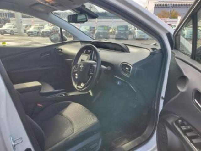 Toyota Prius 2021